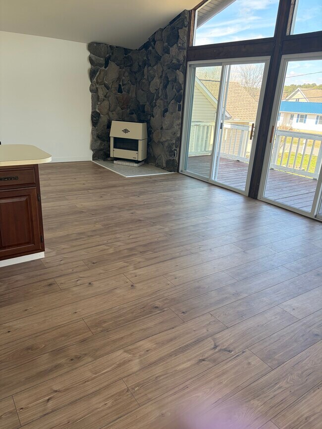 Building Photo - 12516 W Torquay Rd