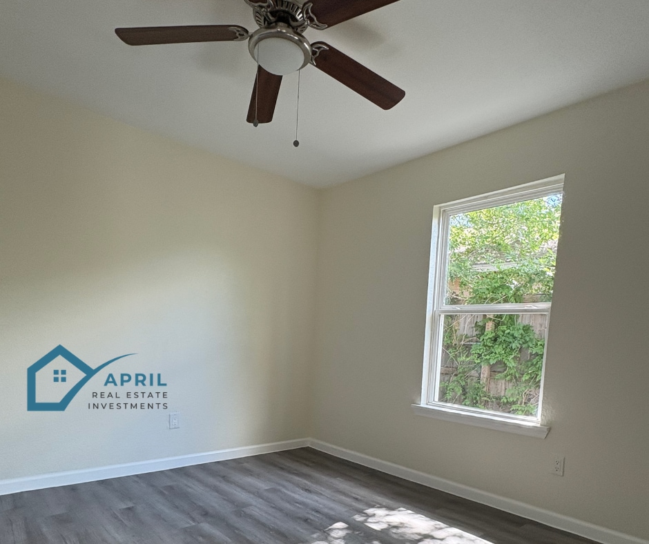 bedroom one - 1927 W Mayfield Blvd