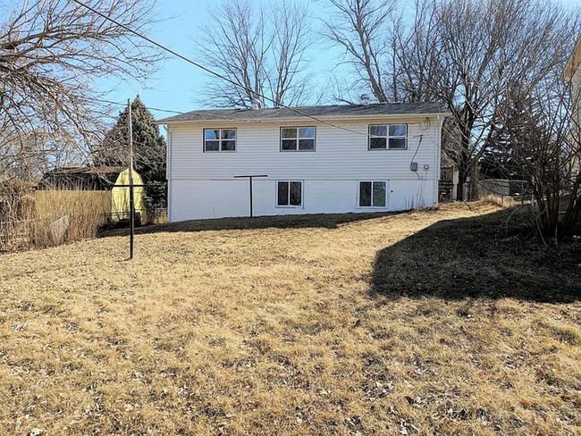 Building Photo - 8710 Cherry Ln Ct