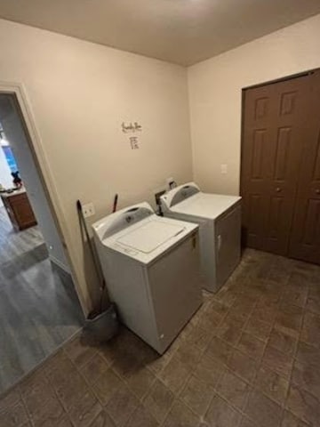 Laundry room with closet space leading to back yard - 919 Yeoman Street