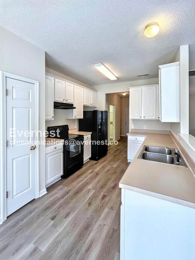 Building Photo - 1244 Scarlett Dr