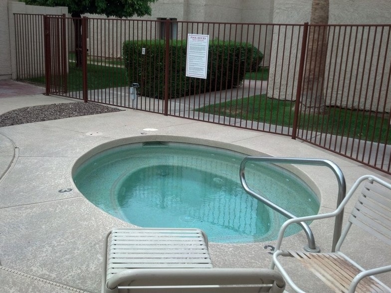 Building Photo - 3002 N 70th St