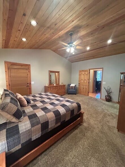 Building Photo - 5092 Mountain Gate Cir