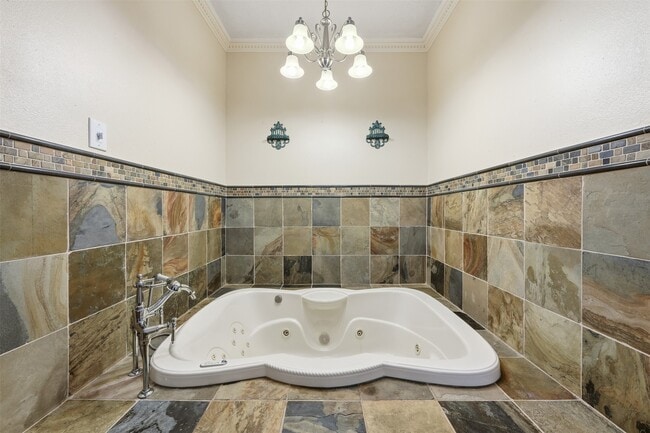 Building Photo - 4063 Breakwood Dr