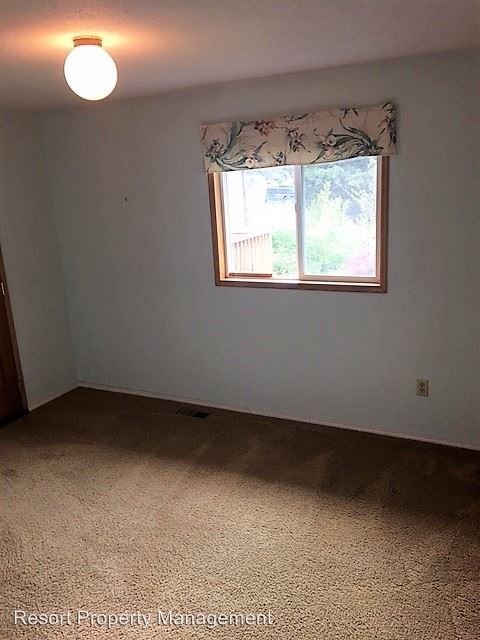 Building Photo - 2750 N Cranston Ct