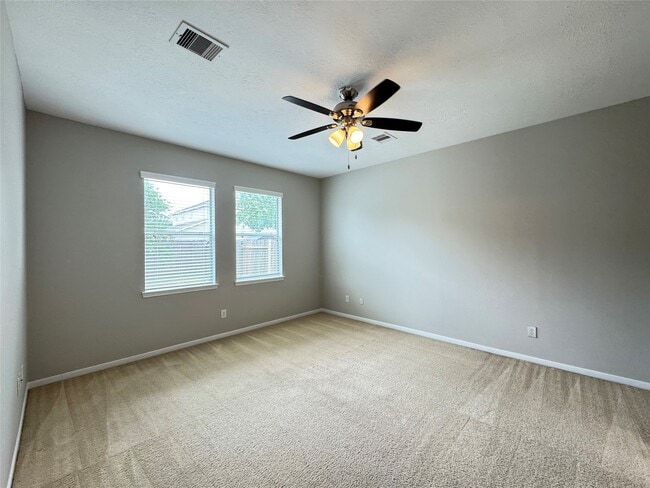 Building Photo - 15010 Sun Glaze Dr