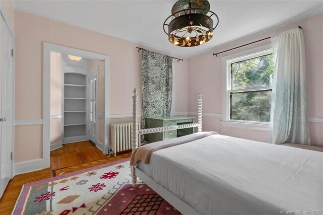 Building Photo - 20 Academy St