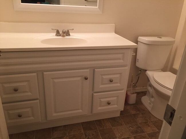 Building Photo - 286a