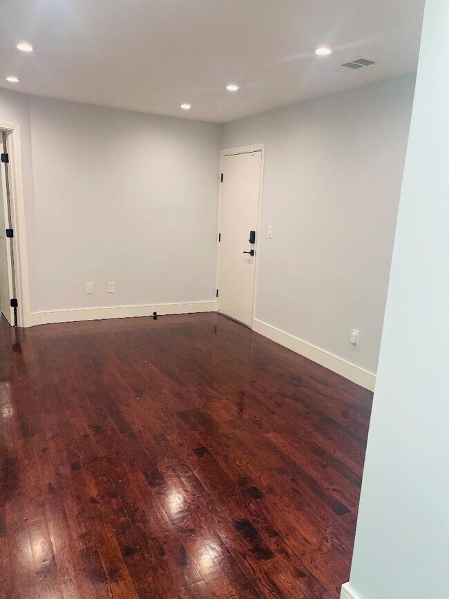 Building Photo - 3495 Meridian Ave