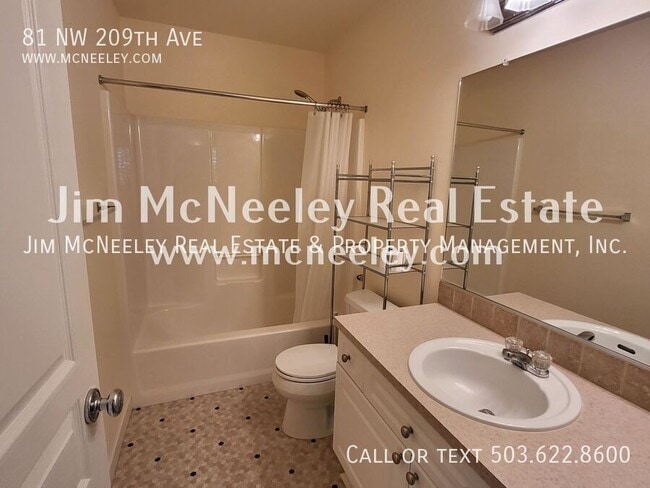 Building Photo - 81 NW 209th Ave