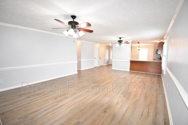 Building Photo - 5624 Middlefield Pl