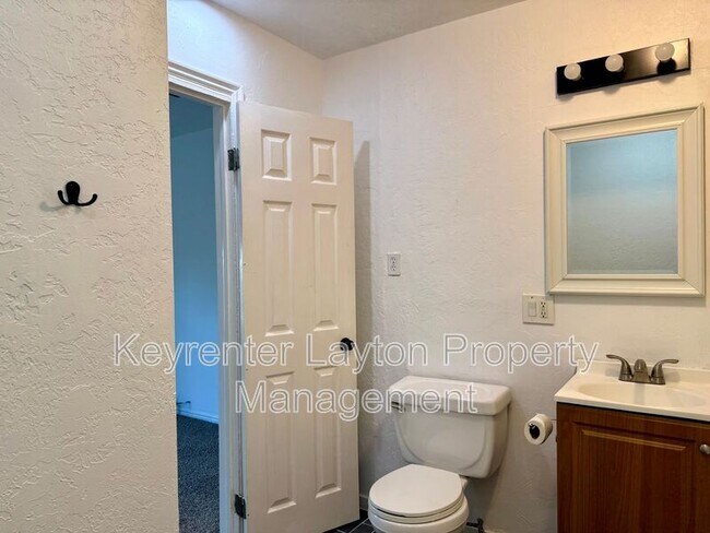 Building Photo - 2291 S 500 W