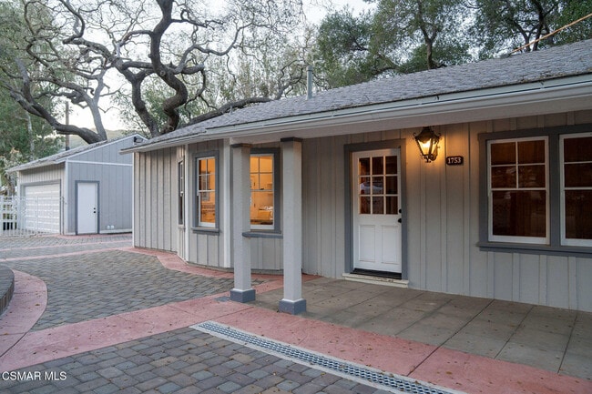 Building Photo - 1753 Hidden Vly Rd