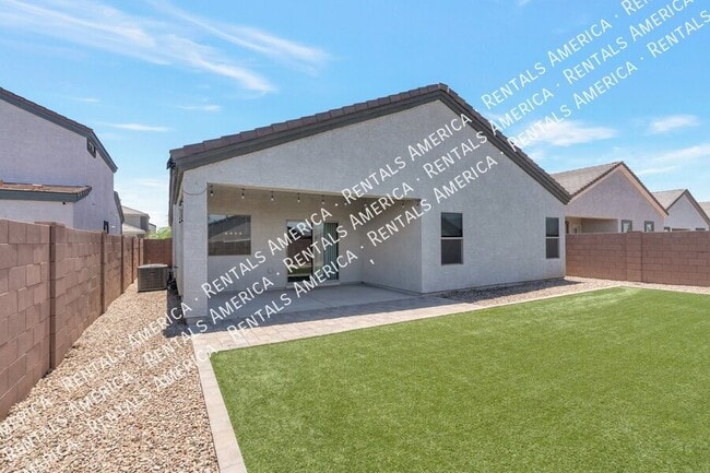 Building Photo - 12440 W Gini Ln