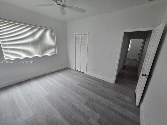 Building Photo - 1637 SW 17th St