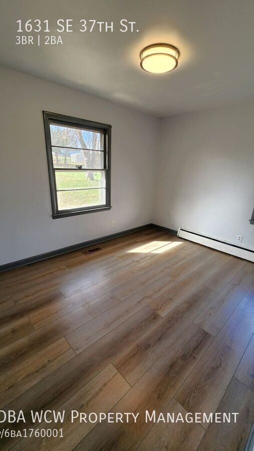 Building Photo - 1631 SE 37th St