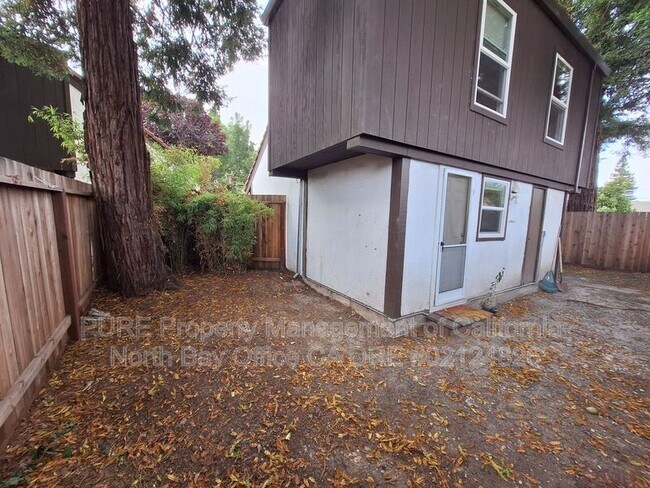 Building Photo - 771 E Cotati Ave