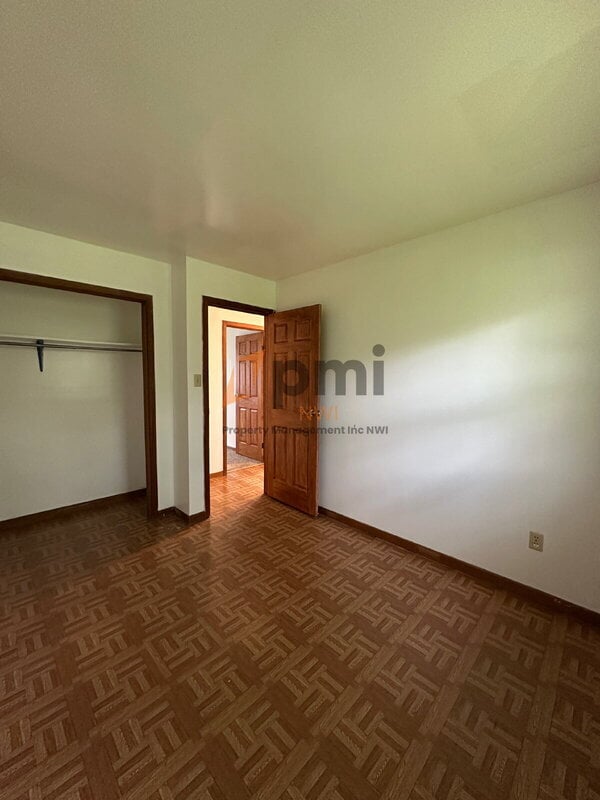 Building Photo - 732 N State Rd 149