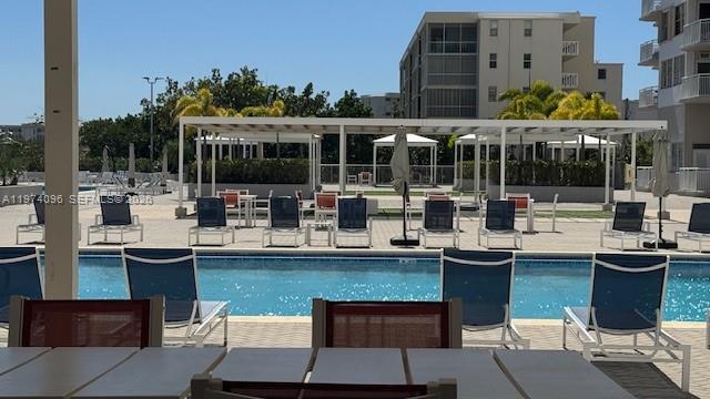 Building Photo - 18051 Biscayne Blvd