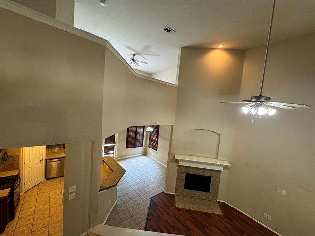 Building Photo - 405 Creekside Dr
