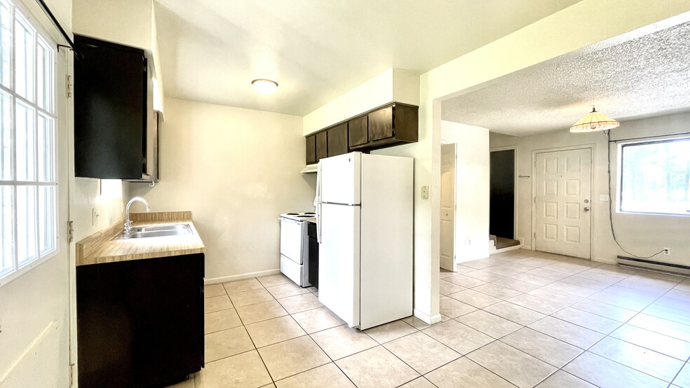 Kitchen 1 - 1330 S Lone Tree Rd