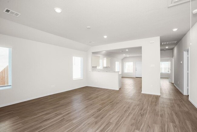 Building Photo - 3306 Yellow Rose Dr