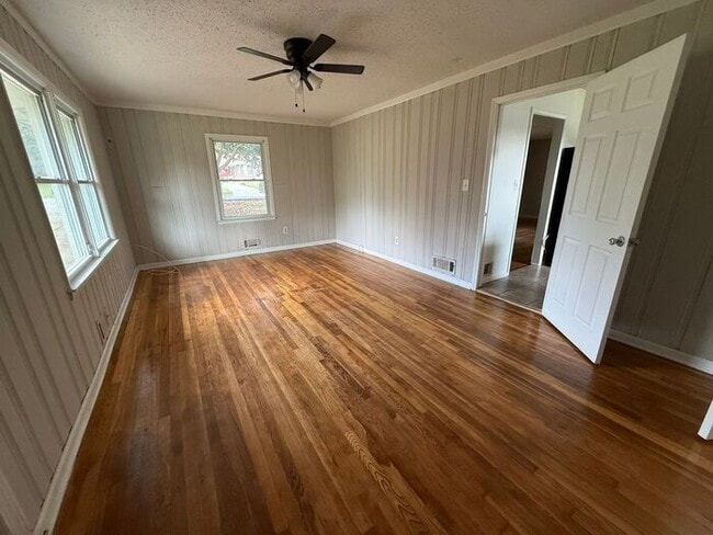 Building Photo - Charming 4-Bedroom Home in Forest Park, GA...