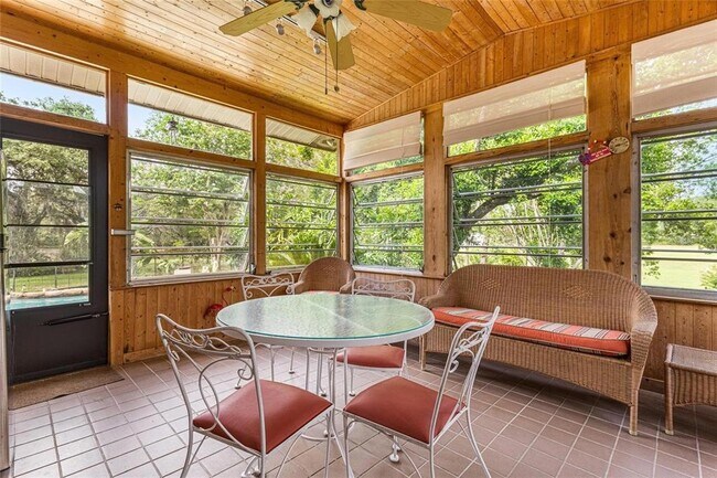 Building Photo - 17877 C R 378