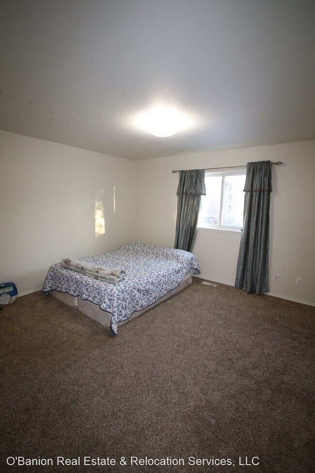 Building Photo - 4 br, 2 bath House - 1804 Sturbridge Court