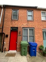 Building Photo - 2307 Foster Ave