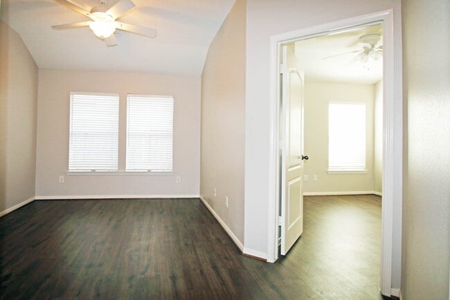 Building Photo - 21743 May Apple Ct