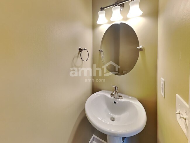 Building Photo - 1835 Oreilly Cir