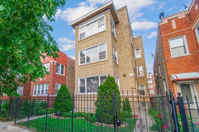 Primary Photo - 4849 N Sawyer Ave
