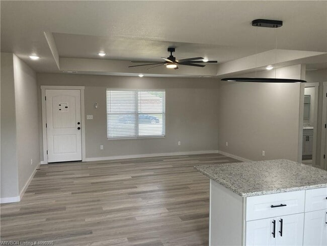 Building Photo - 10423 Preston Ct