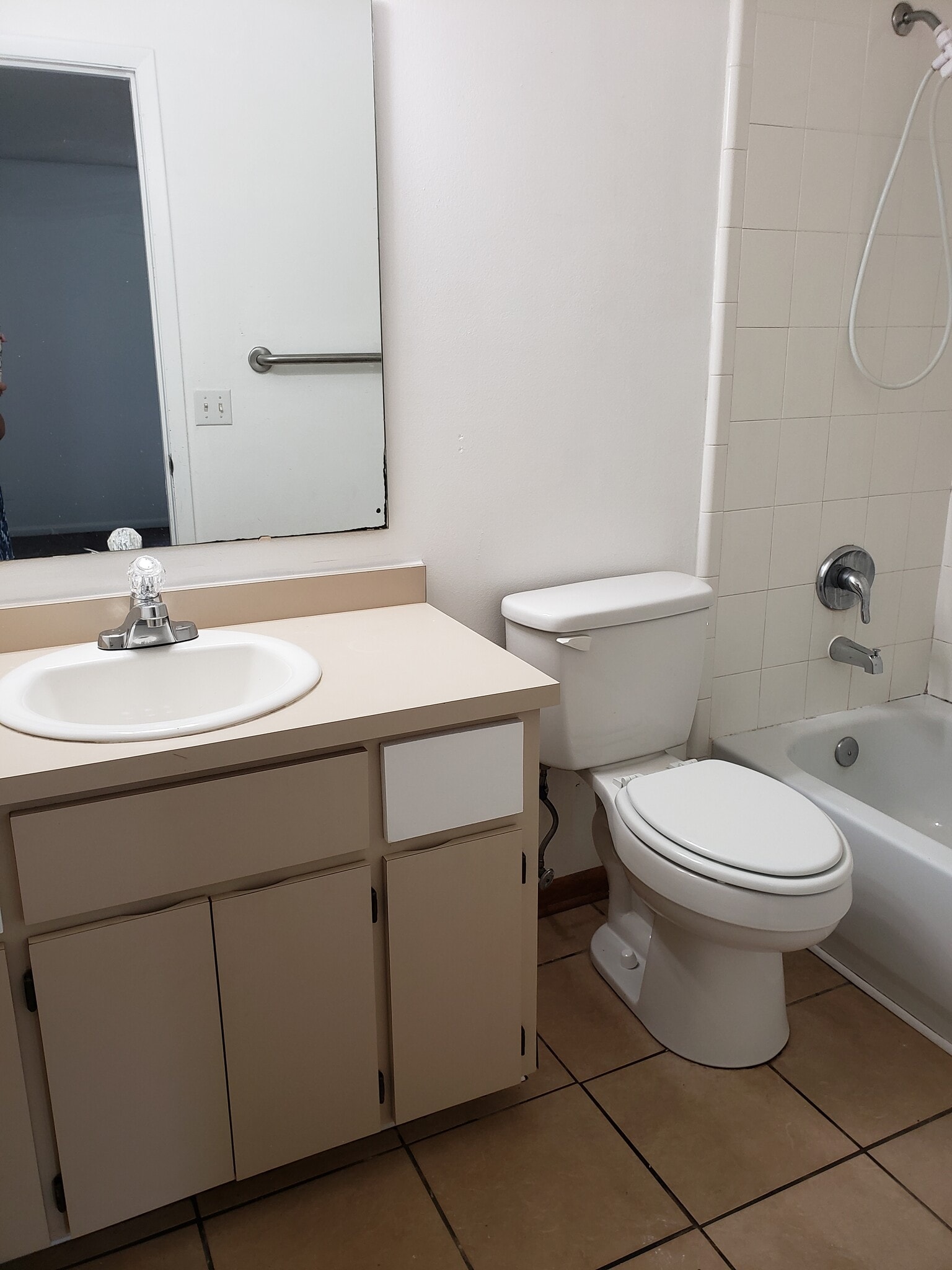 Building Photo - 41 Hydrangea Ln