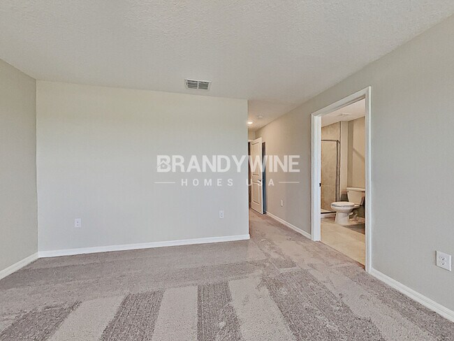 Building Photo - NEW LOWER RENTAL RATE LEASING SPECIAL: Rec...
