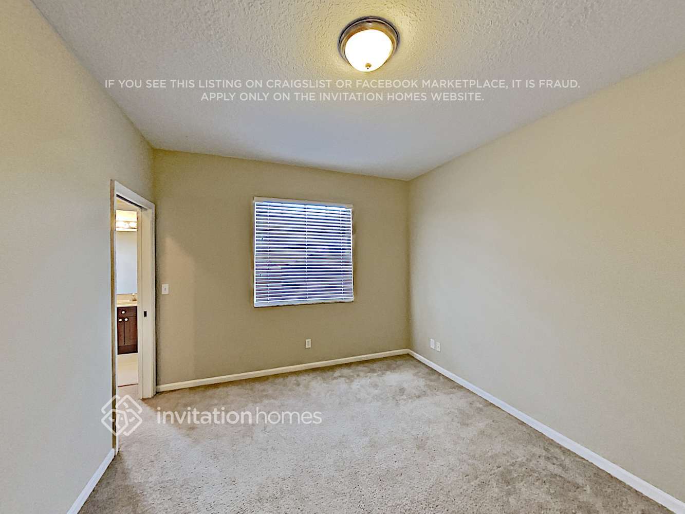 Building Photo - 10777 Pelican Dr