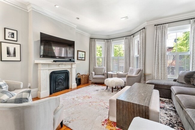 Building Photo - 48 Appleton St