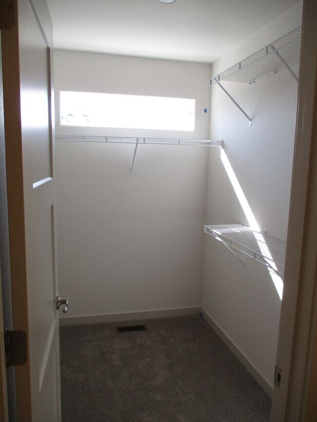 Building Photo - 3 Bed, 2.5 Bath Home in Berthoud - Built 2024 - 2-Car Garage