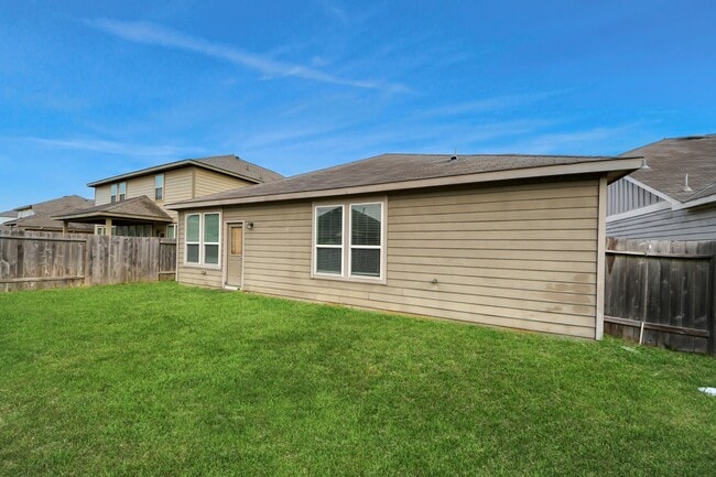 Building Photo - 25827 Kinship Ct