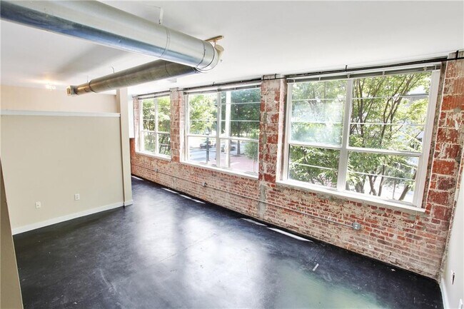 Building Photo - 800 Peachtree St NE