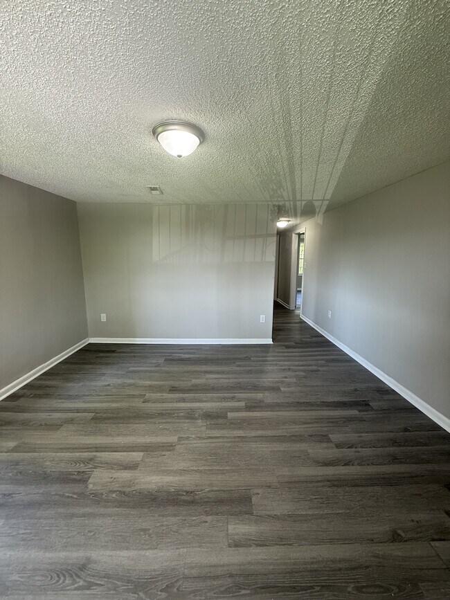 Building Photo - 9720 Westfield Pl