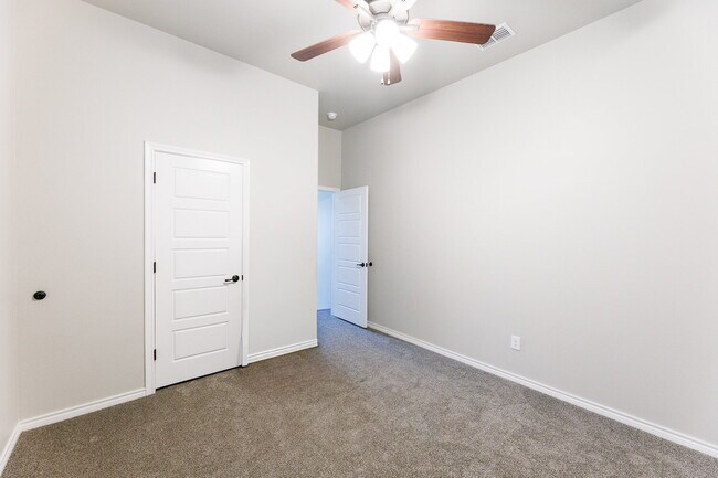 Building Photo - Spacious 4 Bed Home Near Frenship Schools | Modern Build | 2022 Construction