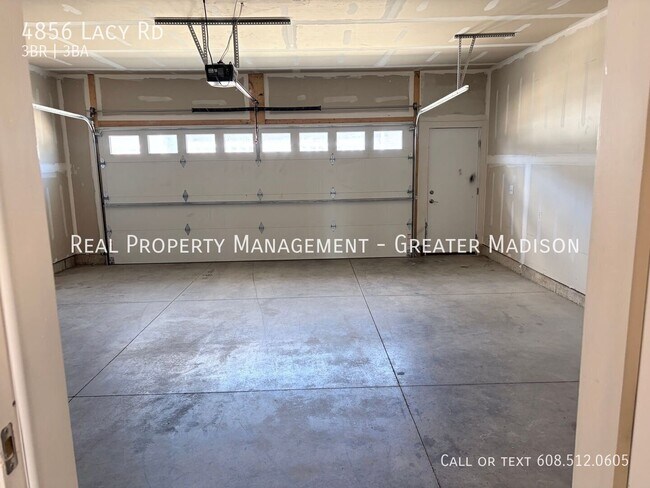 Building Photo - 4856 Lacy Rd