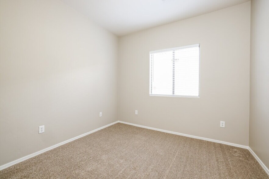 Building Photo - 14508 S Camino Tierra Monte