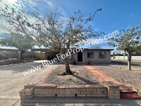 Building Photo - 2002 E Virginia St