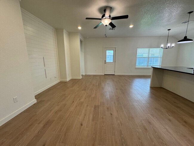 Building Photo - 4-Bedroom House for Rent in Temple