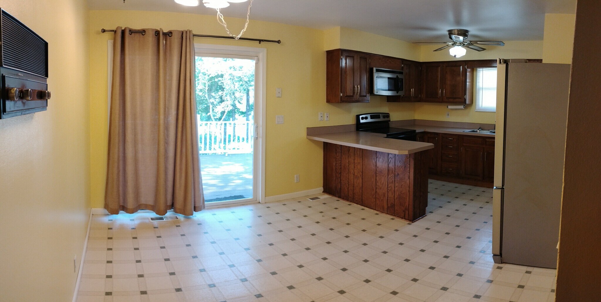 Building Photo - 529 Strawberry Hill Rd