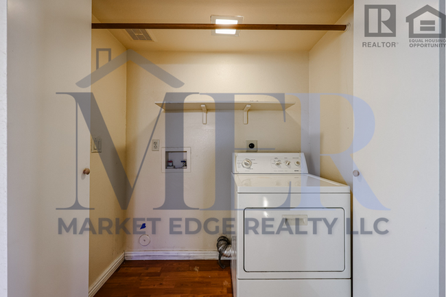 Building Photo - 3Bed/2 Bath House at 59th Ave/Union Hills!...