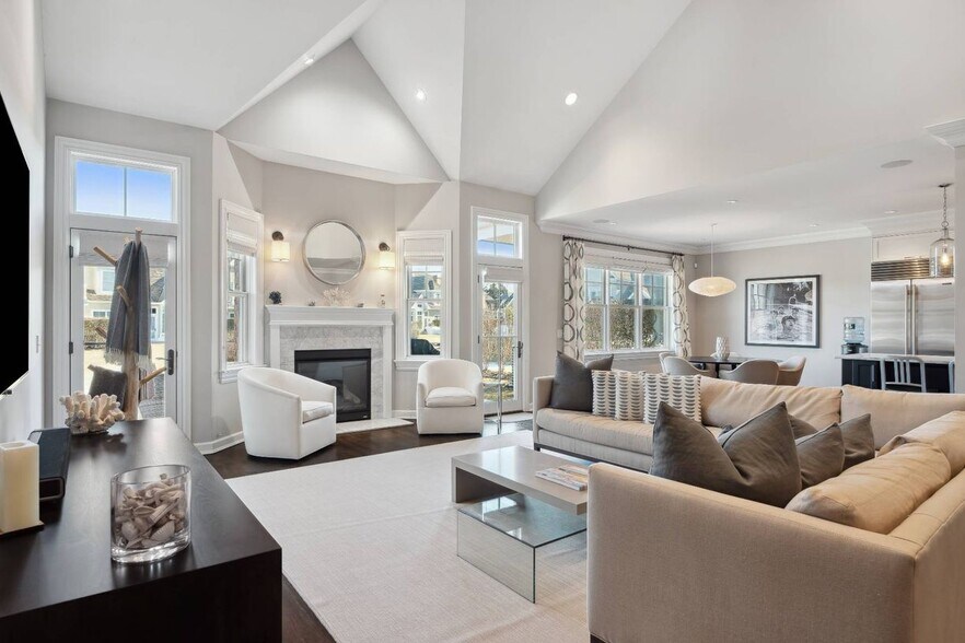 Building Photo - 1404 High Pond Ln